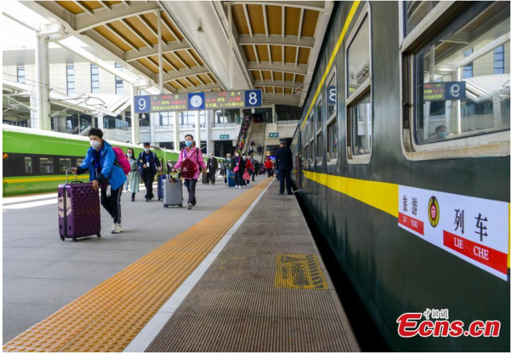قطار توریستی 2021 «شین جیانگ» به بهره برداری رسید_fororder_13
