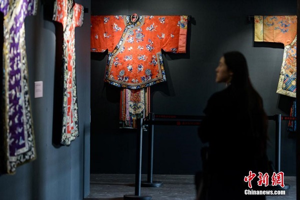Pameran Budaya Pakaian dan Perhiasan Dinasti Qing_fororder_313