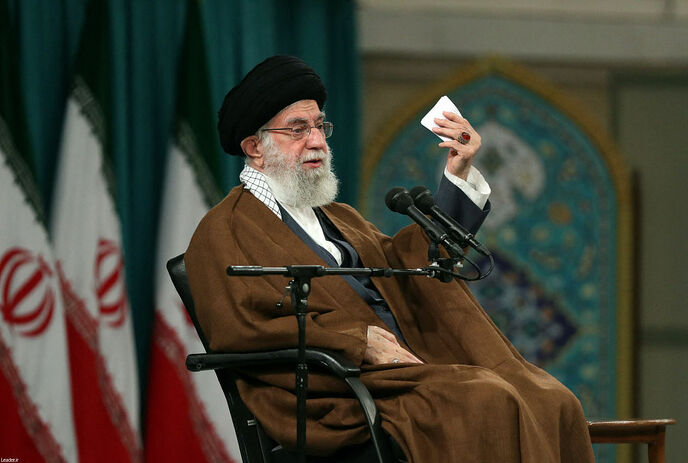 परमाणु वार्ता में अपने प्रति 'अत्यधिक मांगों' का विरोध जारी रखेगा ईरान_fororder_VCG111377450568
