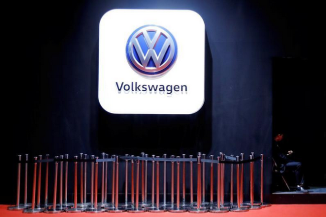 German automaker Volkswagen and its China joint ventures FAW-Volkswagen and SAIC Volkswagen will recall a total of 1.82 million vehicles in China over fuel pumps that could lead to stalling of the engines, according to the country's top quality watchdog.[File Photo: sina.com.cn]