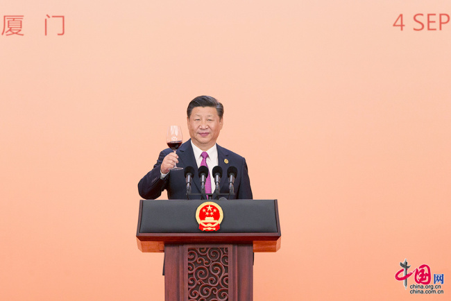President Xi addresses a banquet in the southeastern city of Xiamen. [Photo: meldingcloud.com.cn] 