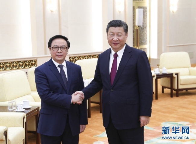 Chinese President Xi Jinping (right) meets with Hoang Binh Quan, special envoy of Nguyen Phu Trong, general secretary of the Communist Party of Vietnam (CPV) Central Committee, in Beijing, on October 30, 2017. [Photo: Xinhua]