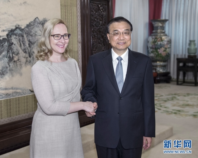 Chinese Premier Li Keqiang met with Finnish Parliament Speaker Maria Lohela in Beijing, on Nov. 6, 2017.