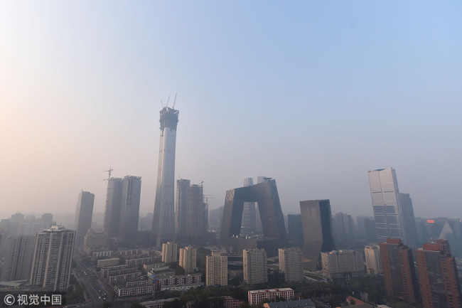 Beijing is engulfed by heavy smog on November 6, 2017. [Photo: VCG]
