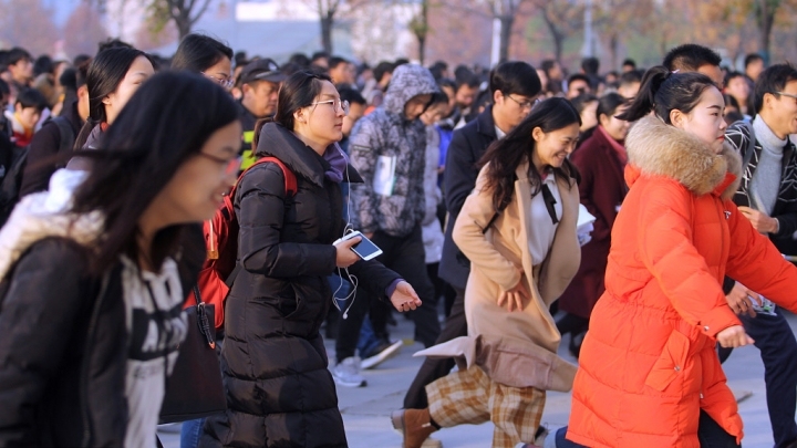 Over 1.1 Mln People Sit China's Civil Servant Exam - China Plus