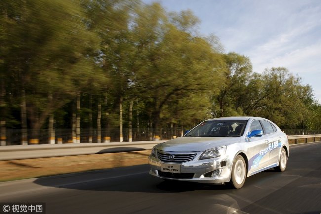 A Changan Automobile's self-driving car is seen during a test drive on a highway in Beijing, April 16, 2016.  [File Photo: VCG]