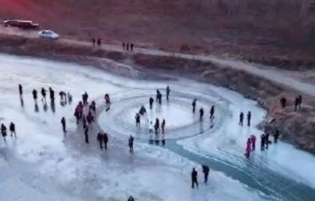 Photo shows a rotating ice circle over Liaohe River in Faku County, Liaoning Province. [Photo: Shine.cn]
