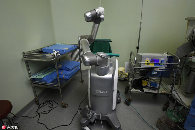 The photo shows Tianji, a Chinese-developed orthopedic surgical robot.[Photo: IC]
