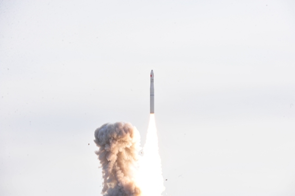 Long March 11 carrier rocket has been launched to send six satellites into space on January 19, 2018. [Photo: spacemeldingcloud.com]