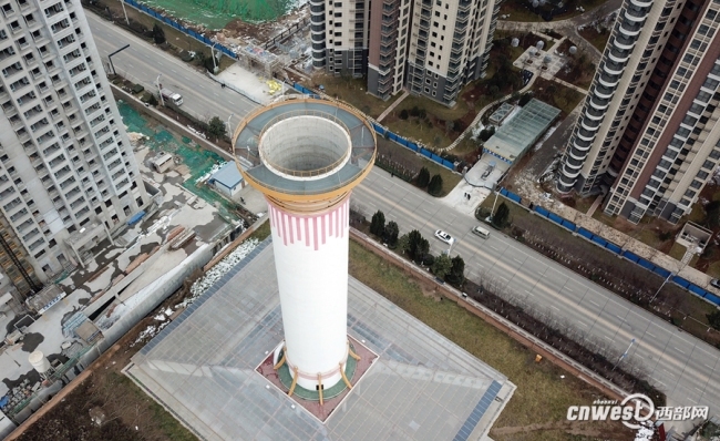A 60-meter-tall air purification tower in Xi'an, capital of northwest China's Shaanxi Province. [File Photo: cnwest.com] 