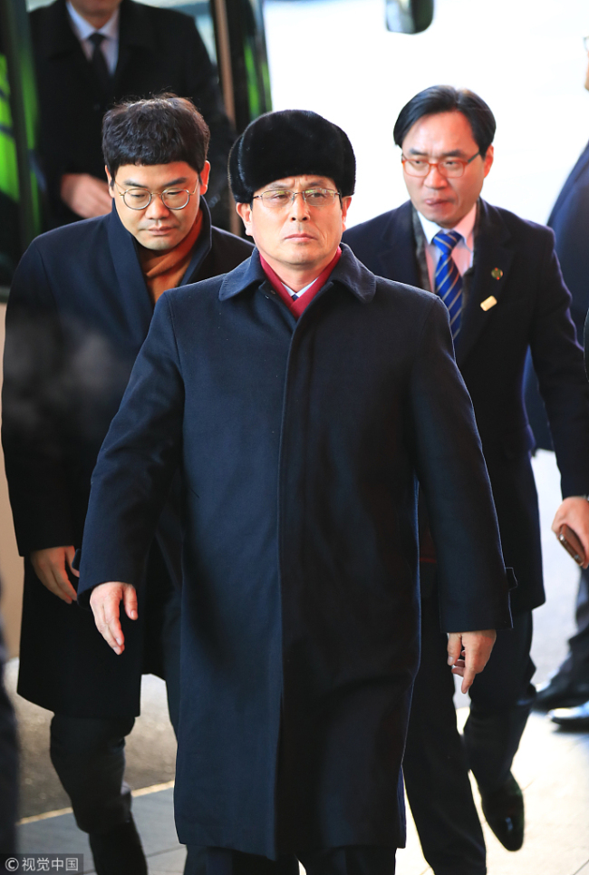 Yun Yong Bok (central), deputy director general at North Korea’s Ministry of Physical Culture and Sports, visits a hotel in Seoul on January 27, 2018. [Photo: VCG]