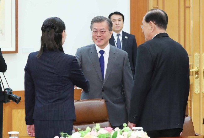 South Korean President Moon Jae-in meets with the DPRK's Olympic delegation, led by Kim Yong Nam, president of the Presidium of the Supreme People's Assembly, and Kim Yo Jong, the younger sister of top DPRK leader Kim Jong Un at South Korean Blue House on Feb.10, 2018. [Photo: IC]