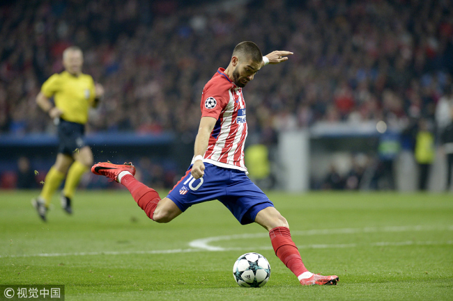 Yannick Carrasco of Atletico Madrid takes part in a match between Atletico Madrid and AS Roma as part of the UEFA Champions League tournament at the Wanda Metropolitano Stadium on November 22, 2017 in Madrid, Spain. [Photo: VCG]