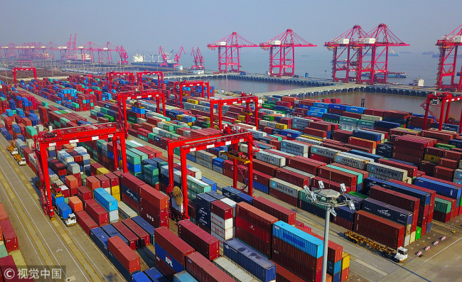 A container wharf of Taicang Port in Jiangsu Province on February 5, 2018. [Photo: VCG]