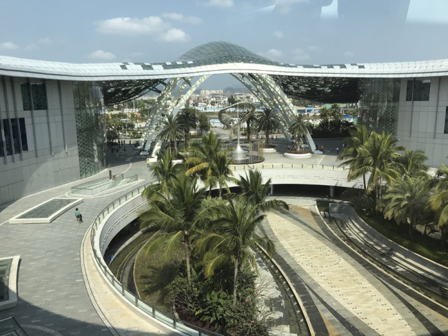 A photo shows the China Duty Free Mall in Sanya, Hainan province, March 27, 2018. [Photo: China Plus/Ge Anna]