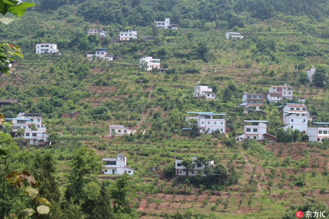 China is planning to provide Internet access to almost all of its poor villages in the next three years as part of efforts to narrow the urban-rural digital gap.[File Photo: IC]