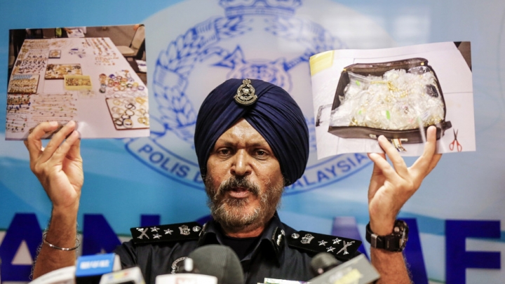 Malaysian Police Seize Haul Of Cash, Luxury Items From Former PM Najib ...