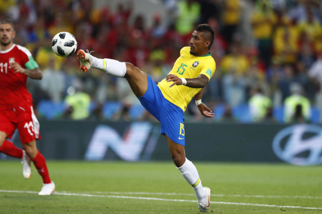 Brazil's Paulinho scores his side's opening goal during the group E match between Serbia and Brazil, at the 2018 soccer World Cup in the Spartak Stadium in Moscow, Russia, Wednesday, June 27, 2018. [Photo: AP]