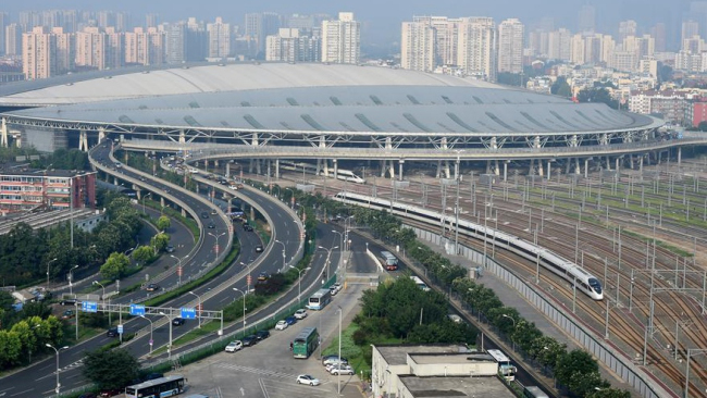 A Beijing-Tianjin high-speed intercity train departs Beijing South Railway Station on Aug. 1, 2018. [Photo: Xinhua]