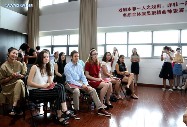 Students from Princeton University attend the opening ceremony of the Peking Opera Immersion Program in Shanghai, August 20, 2018. /Xinhua Photo