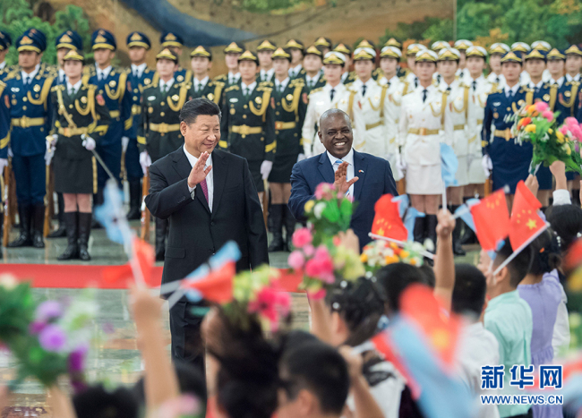 Chinese President Xi Jinping meets with Botswana's President Mokgweetsi Masisi in Beijing on Friday, August 31, 2018. [Photo: Xinhua]