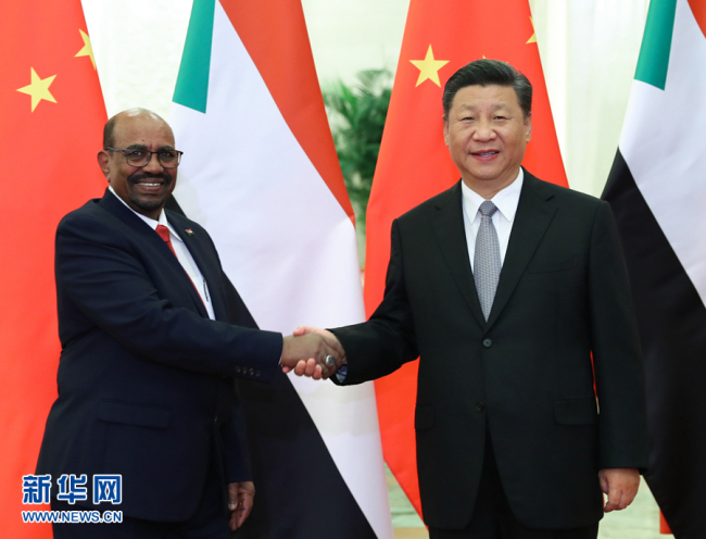 Chinese President Xi Jinping on Sunday meets with Sudanese President Omar al-Bashir ahead of the 2018 Beijing Summit of the Forum on China-Africa Cooperation. [Photo: Xinhua]