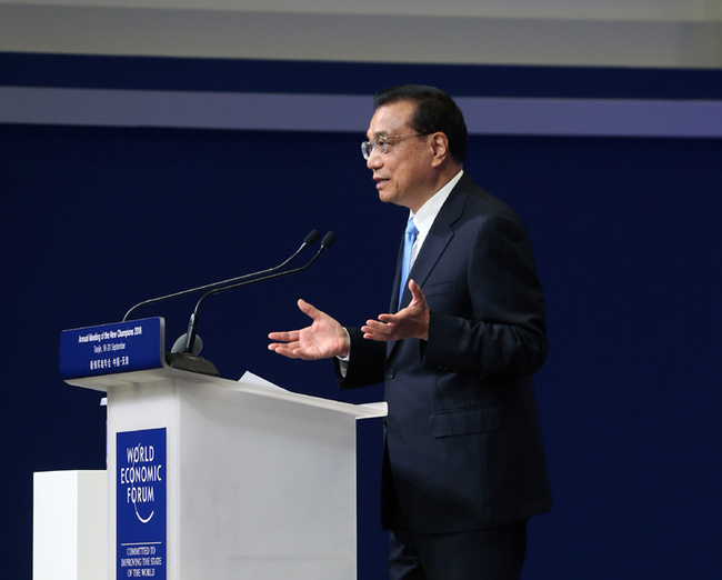 Chinese Premier Li Keqiang speaks at the Summer Davos on Sept. 19, 2018. [Photo: gov.cn]