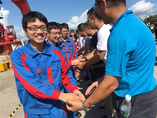 A team of 59 Chinese researchers returned on Tuesday, October 16, 2018, to Sanya in southern Hainan Province from the Mariana Trench after completing a 54-day, 7,292-nautical-mile deep-sea research mission.[Photo: sciencenet.cn]