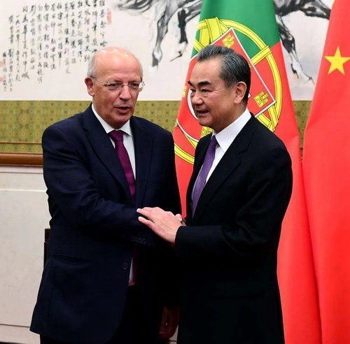 Chinese State Councilor and Foreign Minister Wang Yi holds talks with his Portuguese counterpart Augusto Santos Silva on Monday, October 22, 2018. [Photo: fmprc.gov.cn]
