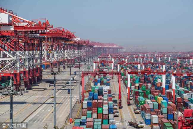  Yangshan Deep-Water Port, an automated cargo wharf in Shanghai, April 9, 2018.[Photo:VCG]
