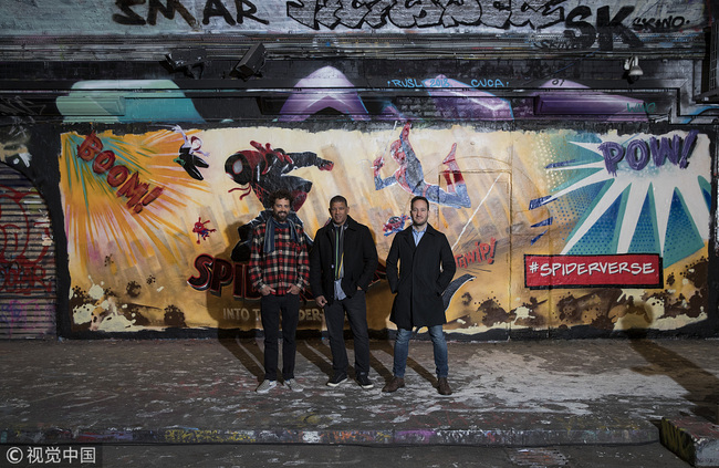 Robert Persichetti, Peter Ramsay and Rodney Rothma during a photocall for 'Spider-Man: Into the Spider-Verse' at Leake street on October 28, 2018 in London, England. [Photo: VCG] 