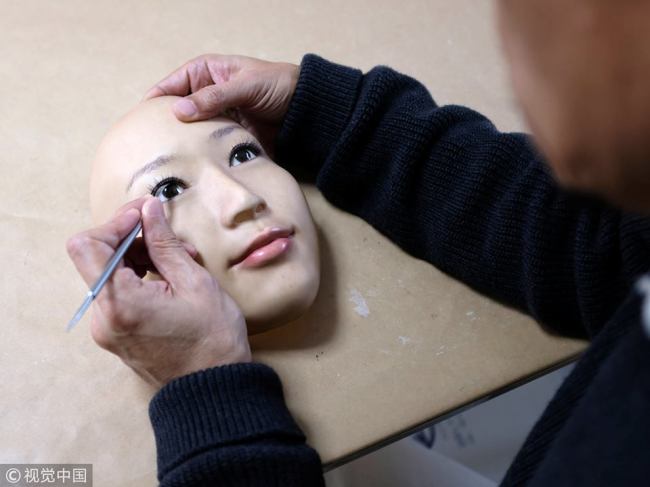 日本生产出超逼真人脸面具 Super realistic masks made in Japan to accurately replicate human face