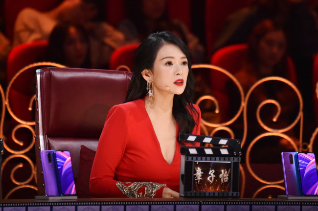 Zhang Ziyi, a Chinese actress made famous by the Oscar-awarding winning film, Crouching Tiger, Hidden Dragon,is one of the judges in the Chinese reality show I Am the Actor.[IC]