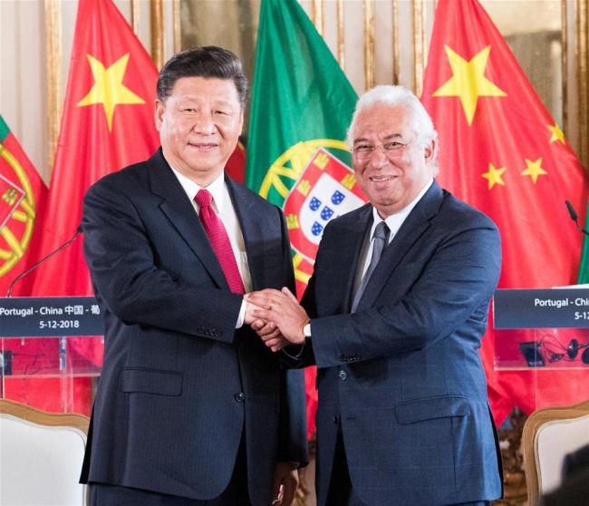 Chinese President Xi Jinping (L) meets with Portuguese Prime Minister Antonio Costa in Lisbon, Portugal, on Dec. 5, 2018. [Photo: Xinhua]
