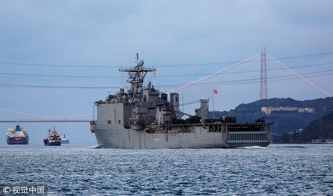 USS Carter Hall, a dock landing ship of the United States Navy, sets sail in the Bosphorus, on its way to the Black Sea, in Istanbul, Turkey, March 17, 2017. [File photo: VCG/Murad Sezer]