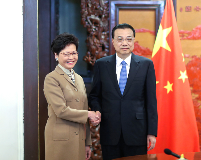 Chinese Premier Li Keqiang (R) meets with Chief Executive of Hong Kong Special Administrative Region (HKSAR) Carrie Lam in Beijing on Monday, December 17, 2018. [Photo: gov.cn]