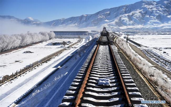 Photo taken on Dec. 23, 2018 shows a construction site on the Lhasa-Nyingchi section of the Sichuan-Tibet Railway in southwest China's Tibet Autonomous Region. [Photo: Xinhua]