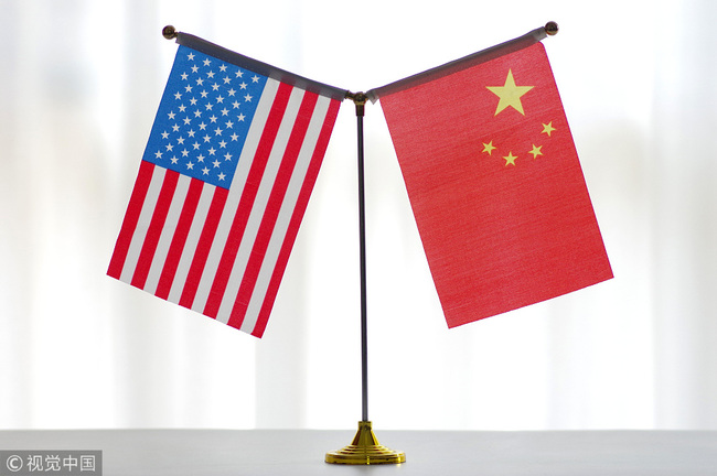 National flags of China and the United States. [File Photo: VCG]