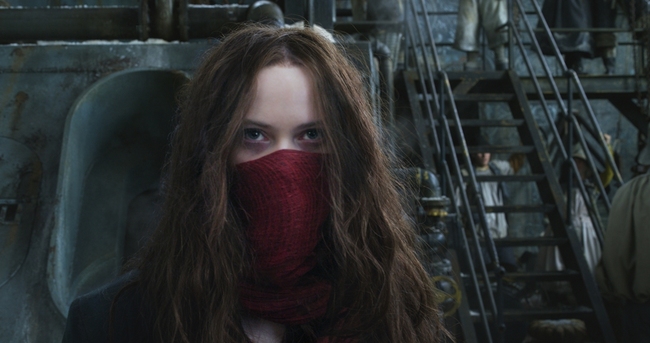 Hester Shaw in the film poster "Mortal Engines", which is due out in Chinese cinemas on Jan 18, 2019.[Photo provided to China Plus]