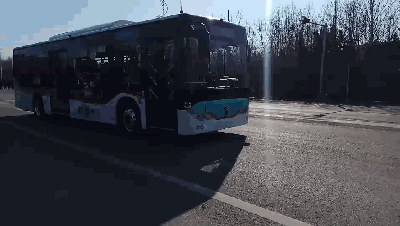 Road test of the autopilot bus in Jinan, seen here on January 22, 2019.[Photo:qingdao.dzwww.com]