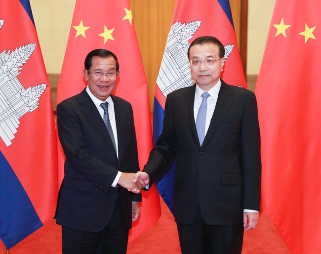 Premier Li Keqiang holds talks with visiting Cambodian Prime Minister Samdech Techo Hun Sen in Beijing, on January 22, 2019. [Photo: Gov.cn]