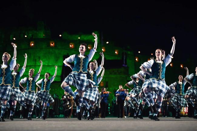 A show from the Royal Edinburgh Military Tattoo at Edinburgh Castle in 2018. [File Photo provided to China Plus]