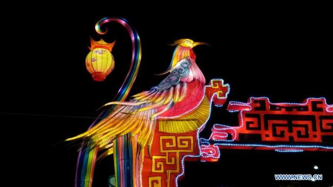阿尔巴尼亚首都办中国灯展 Chinese lantern festival opens in Albanian capital