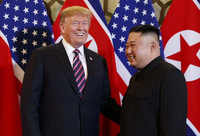 U.S. President Donald Trump meets North Korean leader Kim Jong Un, Wednesday, Feb. 27, 2019, in Hanoi. [Photo：AP/Evan Vucci]