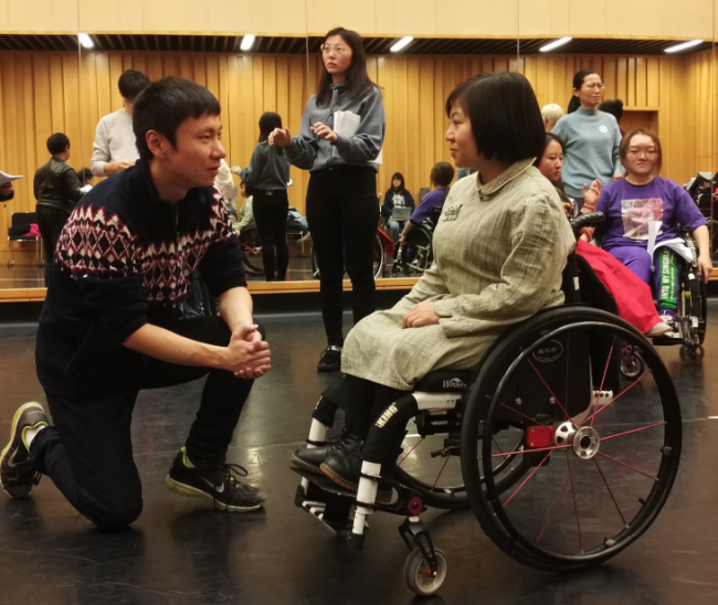People with rare diseases tell life stories in a stage play