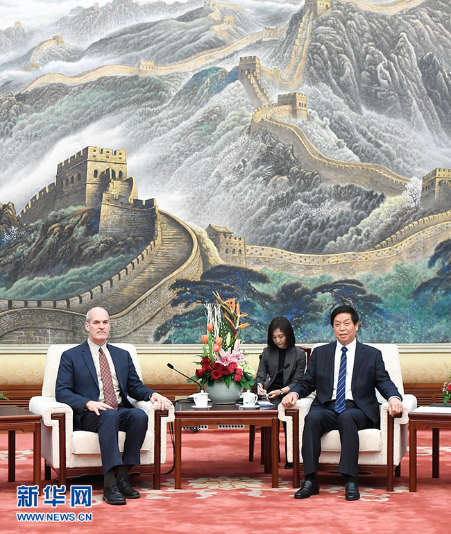 Li Zhanshu, chairman of the Standing Committee of the National People's Congress (NPC), meets with a delegation of the U.S.-China Working Group from the U.S. Congress at the Great Hall of the People, in Beijing, on Friday, Mar.22. [Photo: Xinhua]