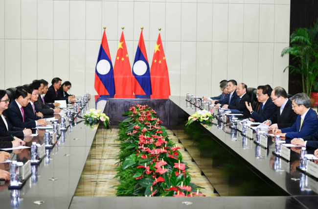 Chinese Premier Li Keqiang meets with Lao Prime Minister Thongloun Sisoulith in Boao, Hainan Province on Wednesday, March 27, 2019. [Photo: gov.cn]