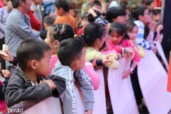 Photo taken on February 25, 2019 shows the elementary school students in Yunyang County, Chongqing Municipality. [Photo: IC]