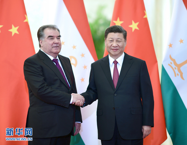 Chinese President Xi Jinping meets with Tajik President Emomali Rahmon in Beijing on April 28, 2019. [Photo: Xinhua]