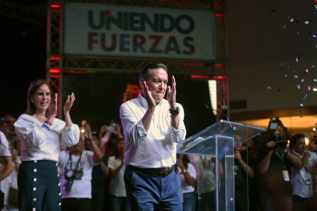 Panama's presidential candidate for the Democratic Revolutionary Party (PRD) Laurentino Cortizo celebrates his win after being elected President of Panama, in Panama City on May 5, 2019. [Photo: AFP]